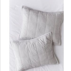 Urban outfitters sham set